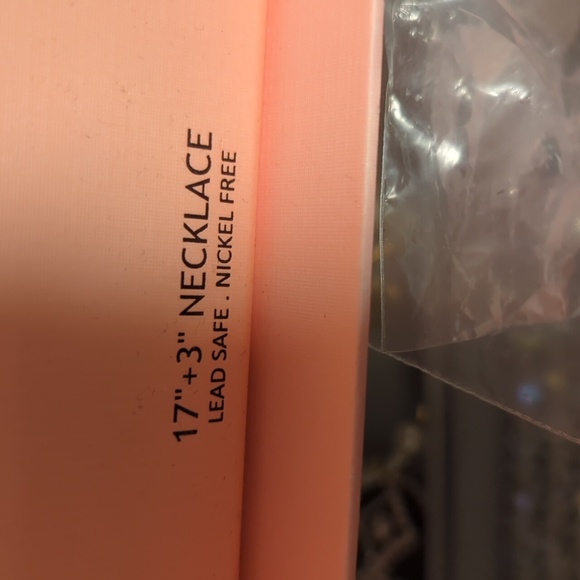 NWT House of Harlow 1960 17" necklace. - Picture 4 of 5